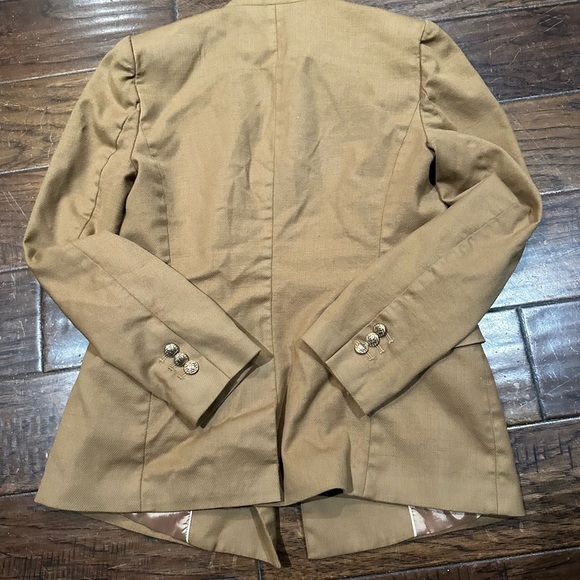 The Izzat Elegant Tan Double-Breasted Blazer size S - Picture 4 of 7